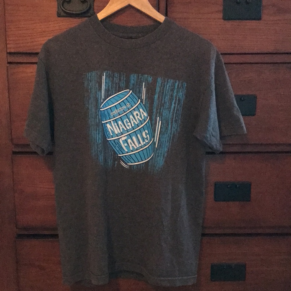 2/$15 Welcome to Niagara Falls Blue Barrel Shirt, Mens Size Small/Medium (?)